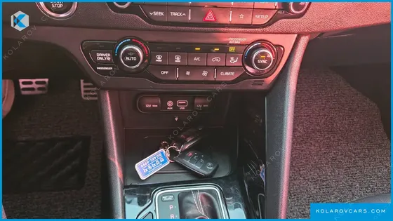 KIA NIRO NOBLESSE