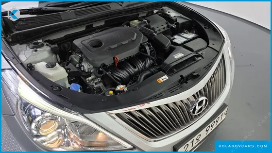 HYUNDAI GRANDEUR HG240 MODERN