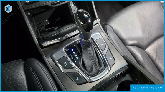 HYUNDAI GRANDEUR HG240 MODERN