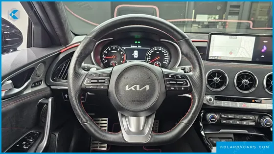 KIA STINGER 2.5 MASTERS ACRO EDITION