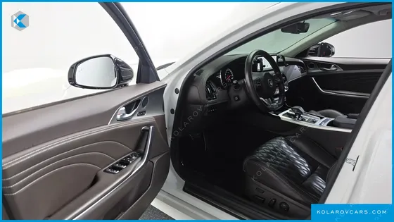 KIA STINGER 2.5 AWD MASTERS