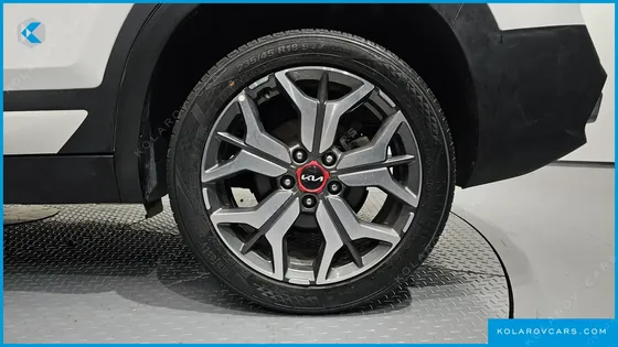KIA SELTOS GASOLINE 1.6 TURBO 2WD