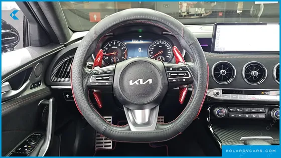 KIA STINGER 2.5 AWD MASTERS ACRO EDITION