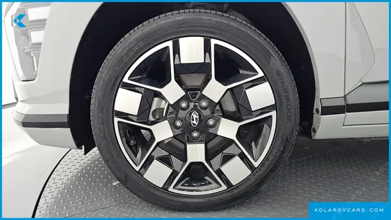 HYUNDAI KONA LONG RANGE