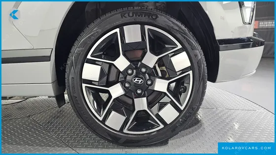 HYUNDAI KONA LONG RANGE