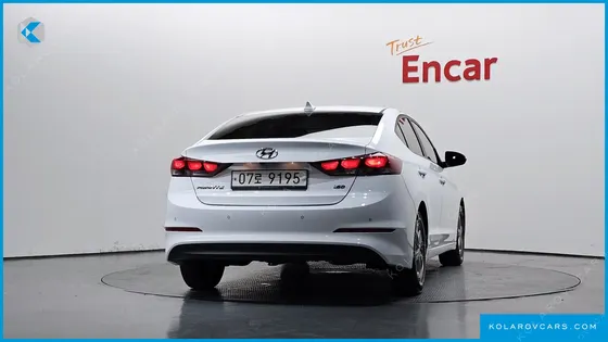 HYUNDAI ELANTRA (AVANTE) 1.6 E-VGT SMART