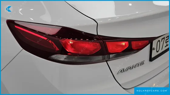 HYUNDAI ELANTRA (AVANTE) 1.6 E-VGT SMART