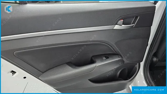 HYUNDAI ELANTRA (AVANTE) 1.6 E-VGT SMART