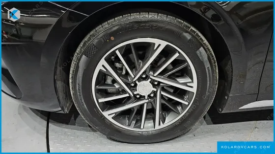 HYUNDAI GRANDEUR 2.5