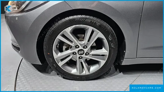 HYUNDAI ELANTRA (AVANTE) 1.6 GDI VALUE PLUS