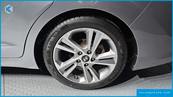 HYUNDAI ELANTRA (AVANTE) 1.6 GDI VALUE PLUS