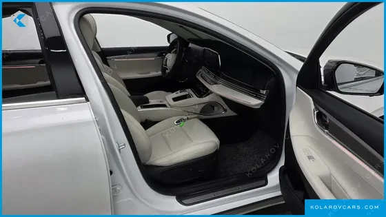 HYUNDAI GRANDEUR 3.3