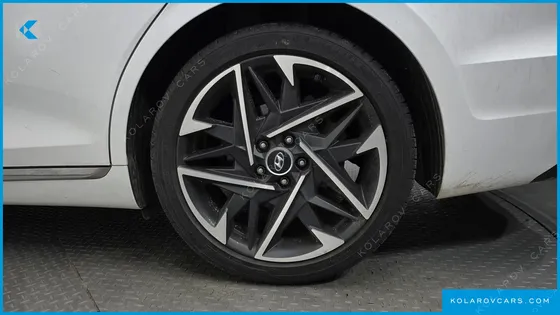 HYUNDAI GRANDEUR 3.3
