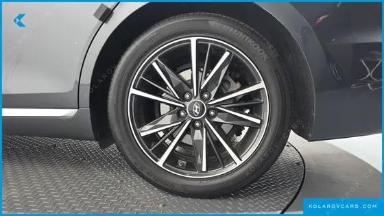 HYUNDAI GRANDEUR 2.5