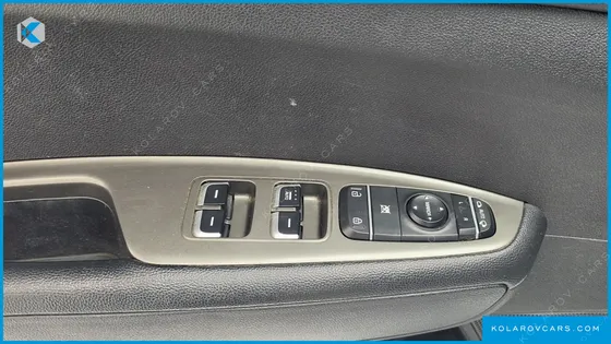 KIA K5 2.0 LPI RENTAL CAR