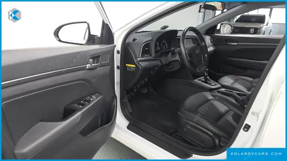 HYUNDAI ELANTRA (AVANTE) 1.6 GDI SMART