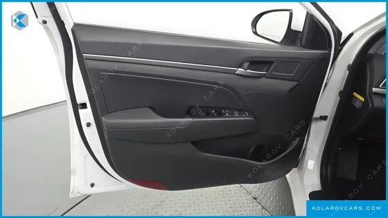 HYUNDAI ELANTRA (AVANTE) 1.6 GDI SMART