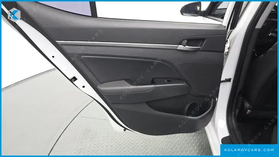 HYUNDAI ELANTRA (AVANTE) 1.6 GDI SMART