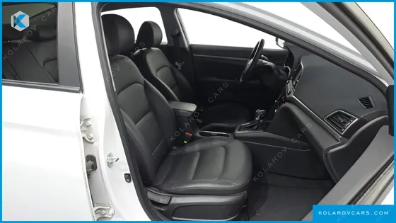 HYUNDAI ELANTRA (AVANTE) 1.6 GDI SMART