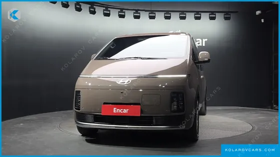HYUNDAI STARIA EV LOUNGE 11-SEATER