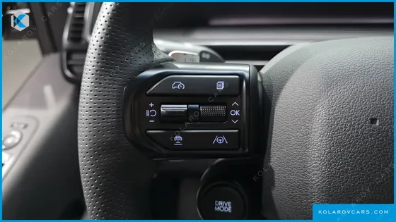 HYUNDAI STARIA EV LOUNGE 11-SEATER