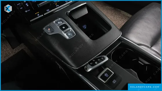 HYUNDAI GRANDEUR 3.0 LPI RENT CAR