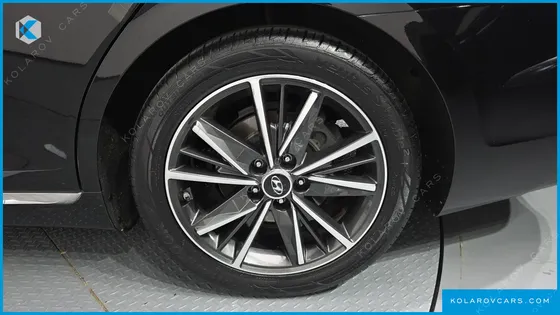 HYUNDAI GRANDEUR 3.0 LPI RENT CAR