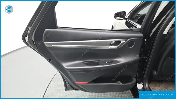 HYUNDAI GRANDEUR 3.0 LPI RENT CAR