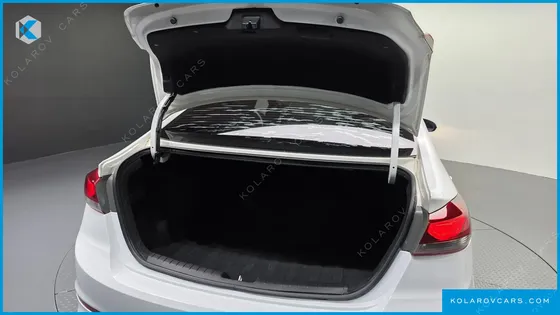 HYUNDAI ELANTRA (AVANTE) 1.6 GDI VALUE PLUS