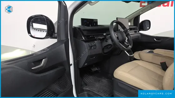 HYUNDAI STARIA L3.5 CARGO 3-SEATER