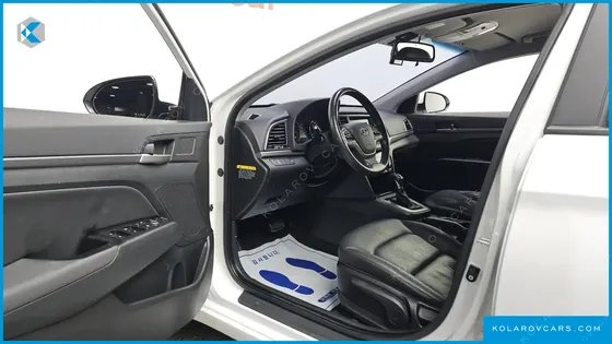 HYUNDAI ELANTRA (AVANTE) 1.6 GDI SMART