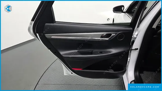 HYUNDAI GRANDEUR 3.0 LPI RENT CAR