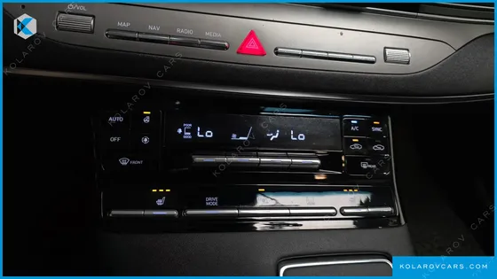 HYUNDAI GRANDEUR 3.0 LPI RENT CAR