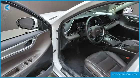 HYUNDAI GRANDEUR 3.0 LPI RENT CAR