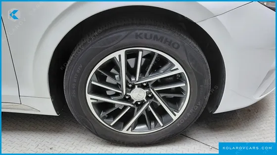 HYUNDAI GRANDEUR 3.0 LPI RENT CAR