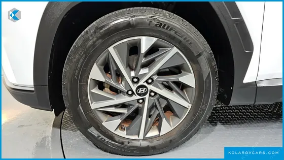 HYUNDAI TUCSON DIESEL 2.0 2WD