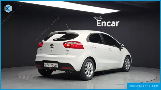 KIA PRIDE 1.6 GDI HATCHBACK