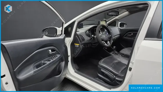 KIA PRIDE 1.6 GDI HATCHBACK