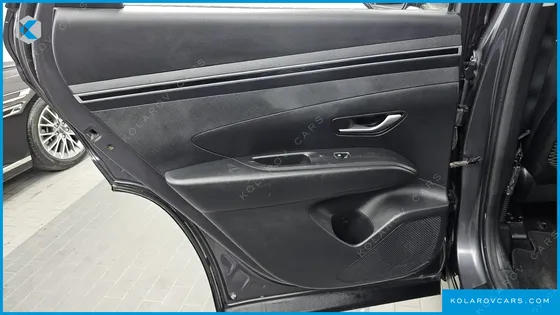 HYUNDAI TUCSON DIESEL 2.0 2WD