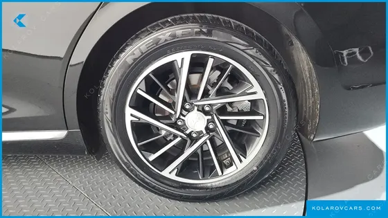 HYUNDAI GRANDEUR 2.5
