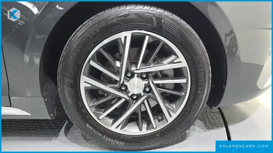 HYUNDAI GRANDEUR 2.5