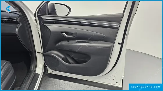 HYUNDAI TUCSON DIESEL 2.0 2WD