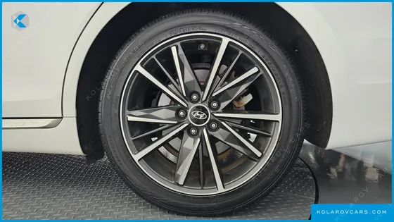 HYUNDAI GRANDEUR 2.5