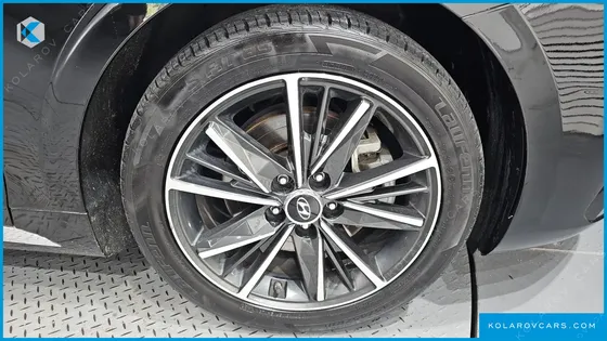 HYUNDAI GRANDEUR 3.0 LPI RENT CAR