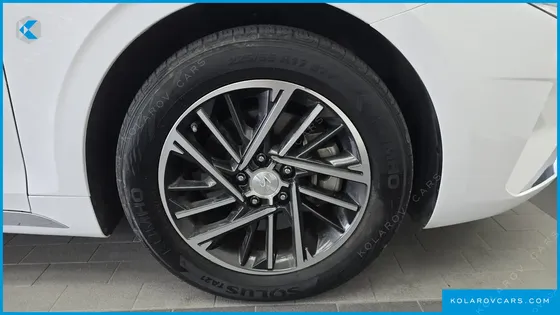 HYUNDAI GRANDEUR 3.0 LPI RENT CAR