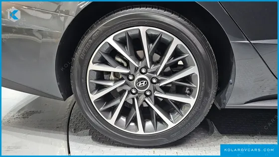 HYUNDAI SONATA 2.0 LPG(DISABLED PERSON)
