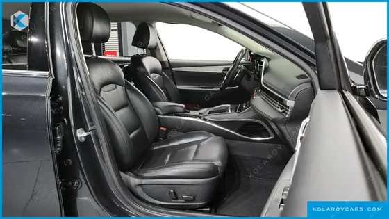 HYUNDAI GRANDEUR 3.0 LPI RENT CAR