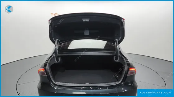 HYUNDAI GRANDEUR 3.0 LPI RENT CAR