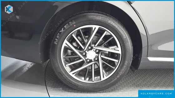 HYUNDAI GRANDEUR 2.5