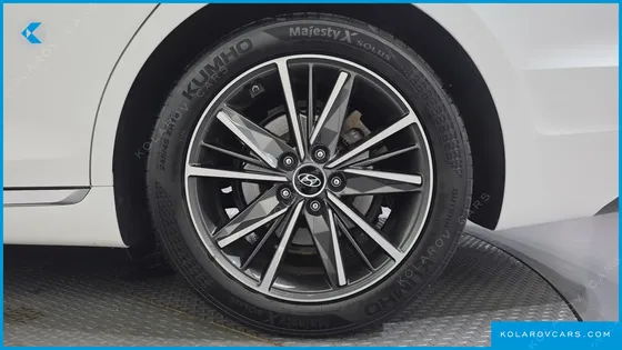 HYUNDAI GRANDEUR 3.0 LPI